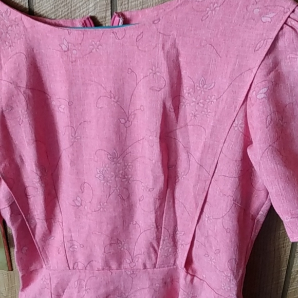 Dress - Picture 2 of 4